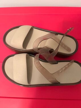 Melissa platform sandals